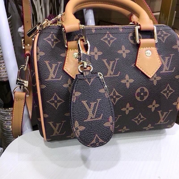 ブランドキーホルダー素材ディテール